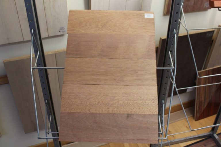 Bardage bois extérieur en Méranti – 12 x 118