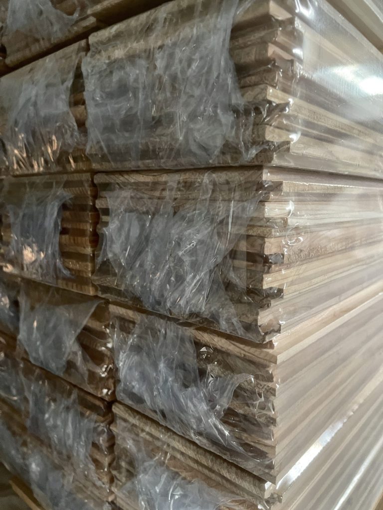 Bardage cèdre japonais – 18 x 147 mm